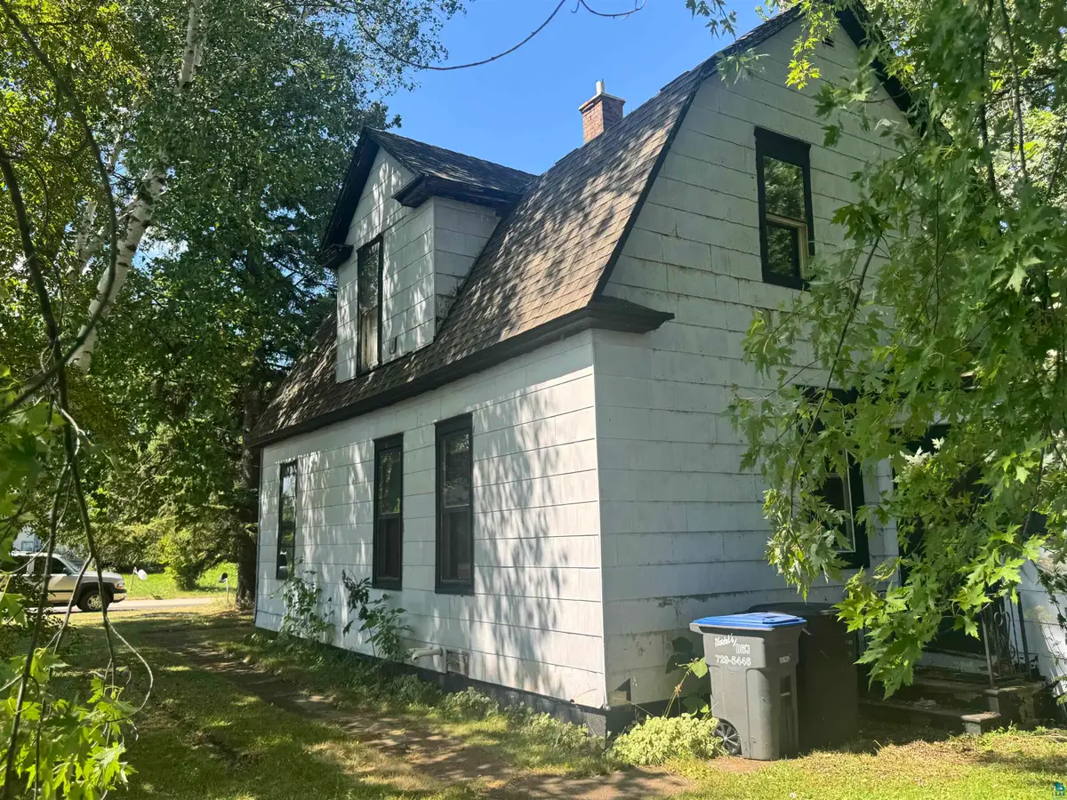 5115 E 1st St, Superior, WI 54880 - #1