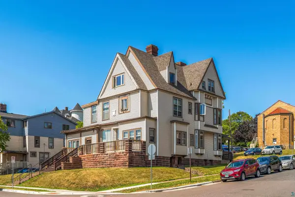119 N 7th Ave W, Duluth, MN 55806
