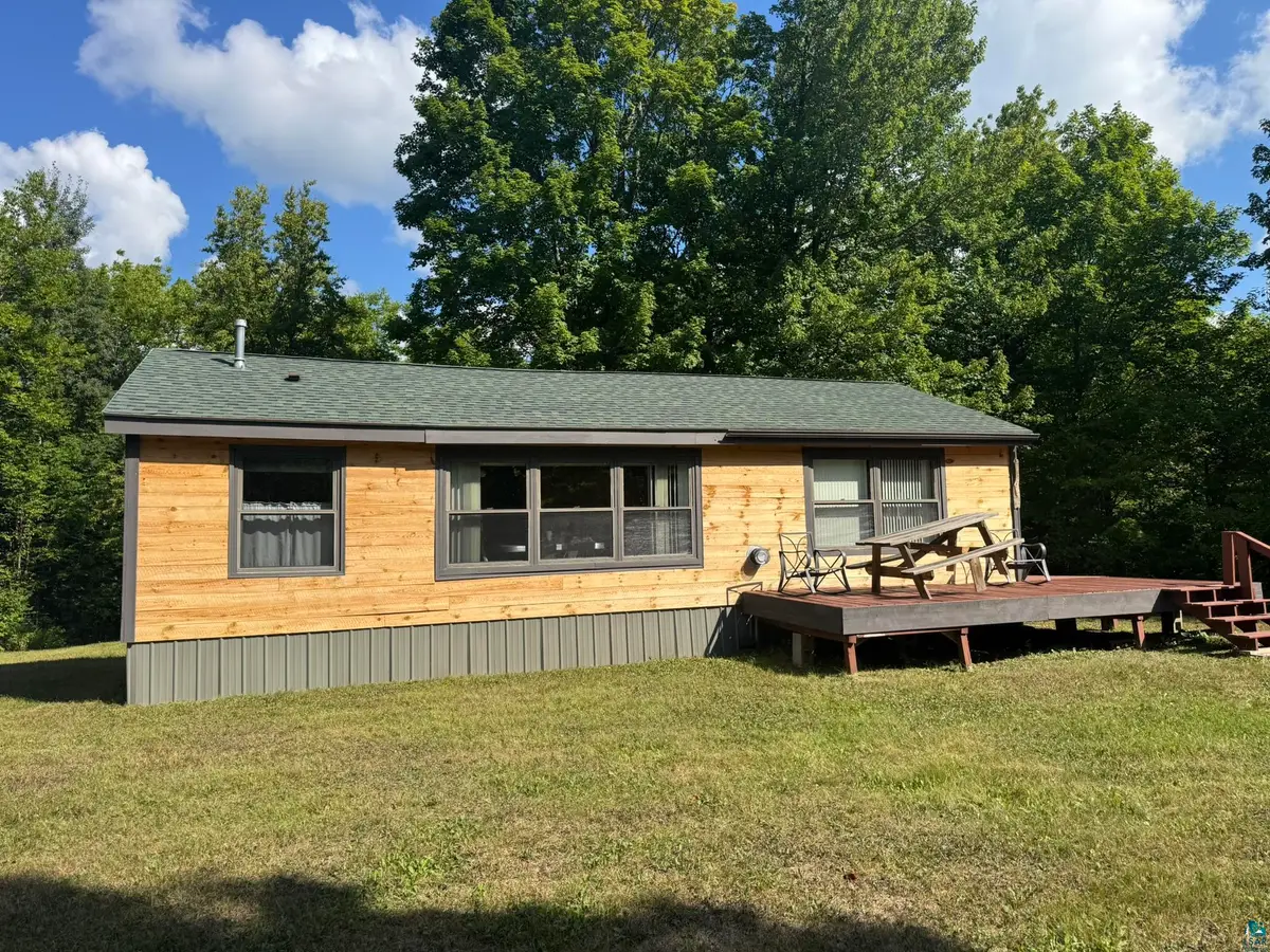 1062 W Clark Rd, Two Harbors, MN 55616-1530 - #1