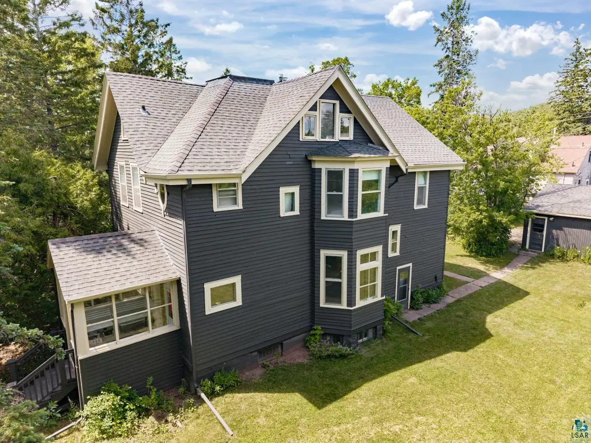 4701 Cooke St, Duluth, MN 55804 - #1