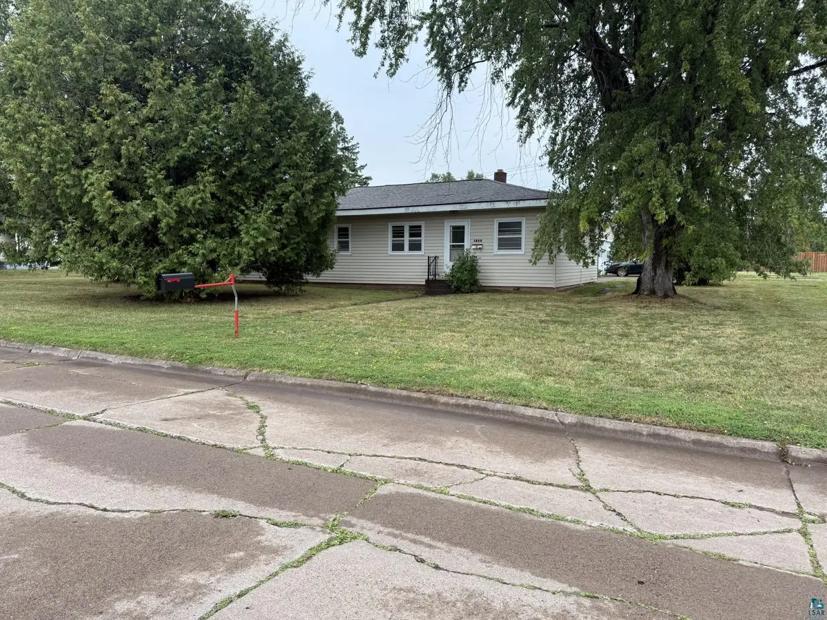 1203 Macarthur Ave, Ashland, WI 54806 - #1