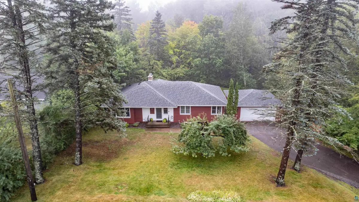 620 W Arrowhead Rd, Duluth, MN 55811 - #1