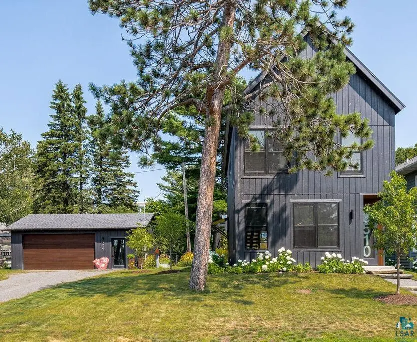 3510 Minnesota Ave, Duluth, MN 55802 - #1
