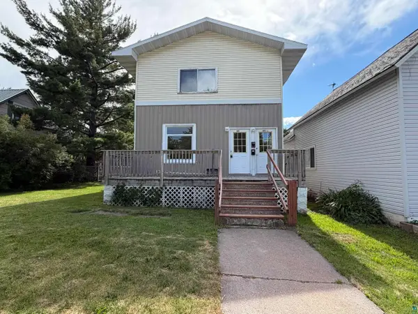 609 10th Ave W, Ashland, WI 54806