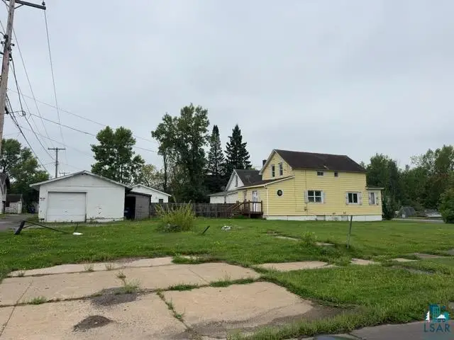 2604 5th Ave W, Hibbing, MN 55746 - #2