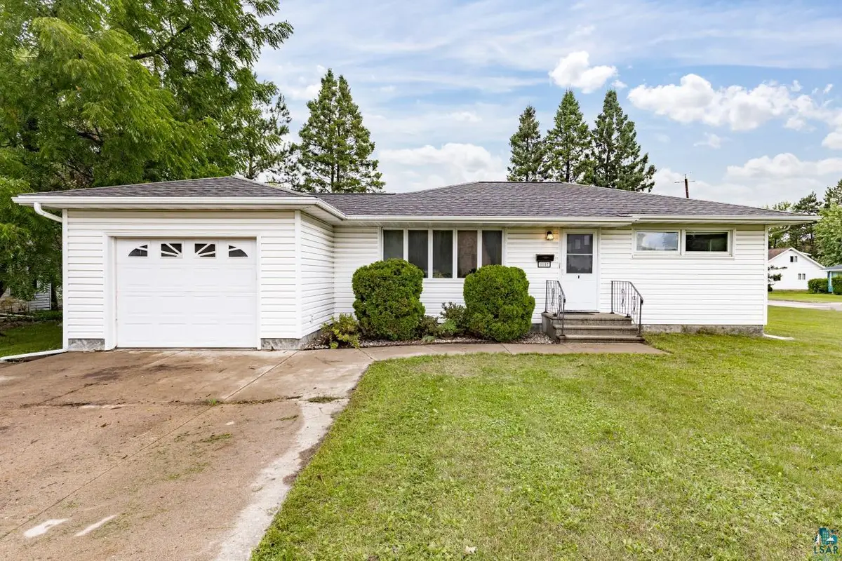 1107 Washington Ave, Cloquet, MN 55720 - #1