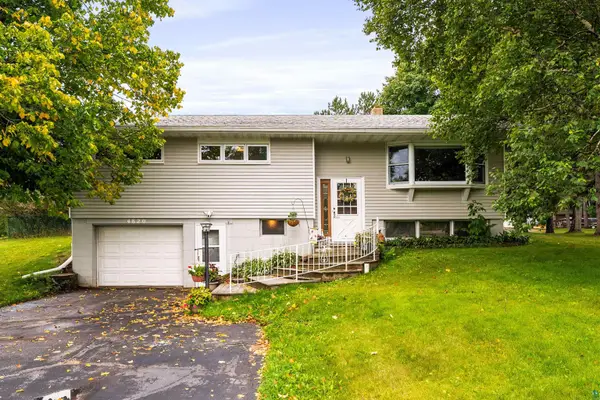 4820 Anderson Rd, Hermantown, MN 55811