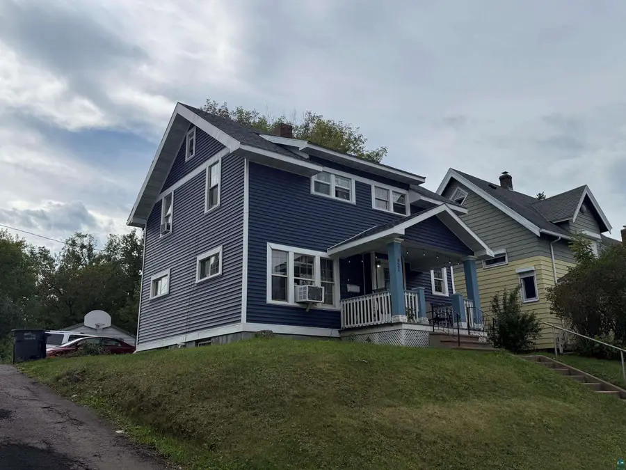 921 N 8th Ave E, Duluth, MN 55805 - #2