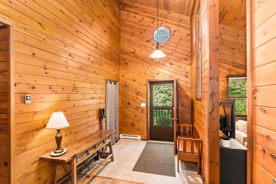 3126 Valet Rd, Duluth, MN 55804 - #3