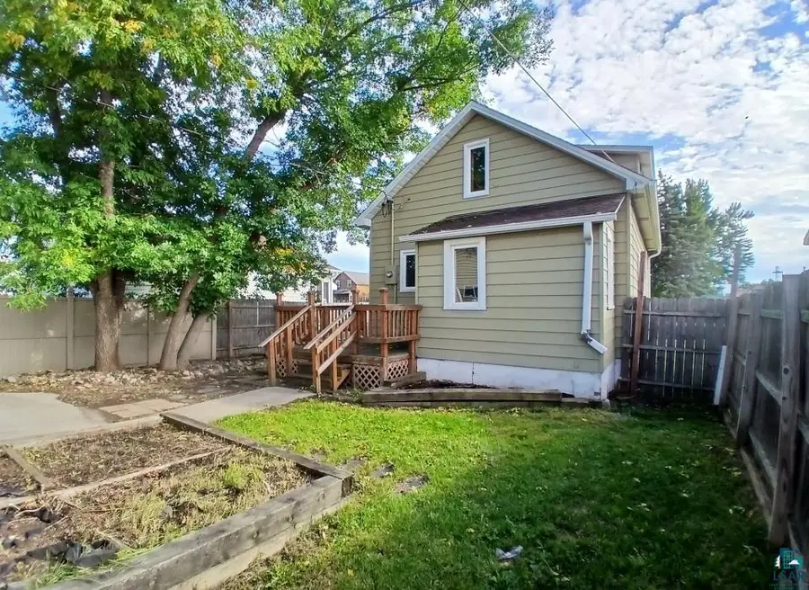 112 W 3rd Ave N, Aurora, MN 55705 - #2
