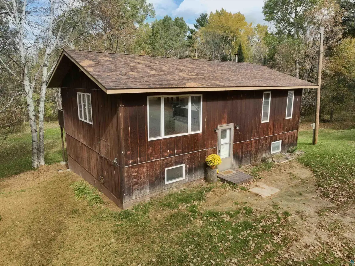 9913 E Lind Rd, Angora, MN 55703 - #1