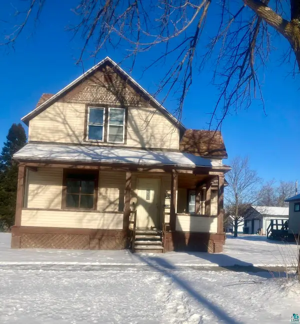312 11th Ave E, Ashland, WI 54806
