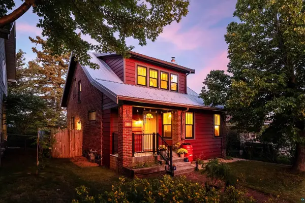 1520 N 9th Ave E, Duluth, MN 55805