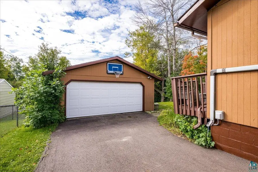 5428 Oakley St, Duluth, MN 55803 - #2