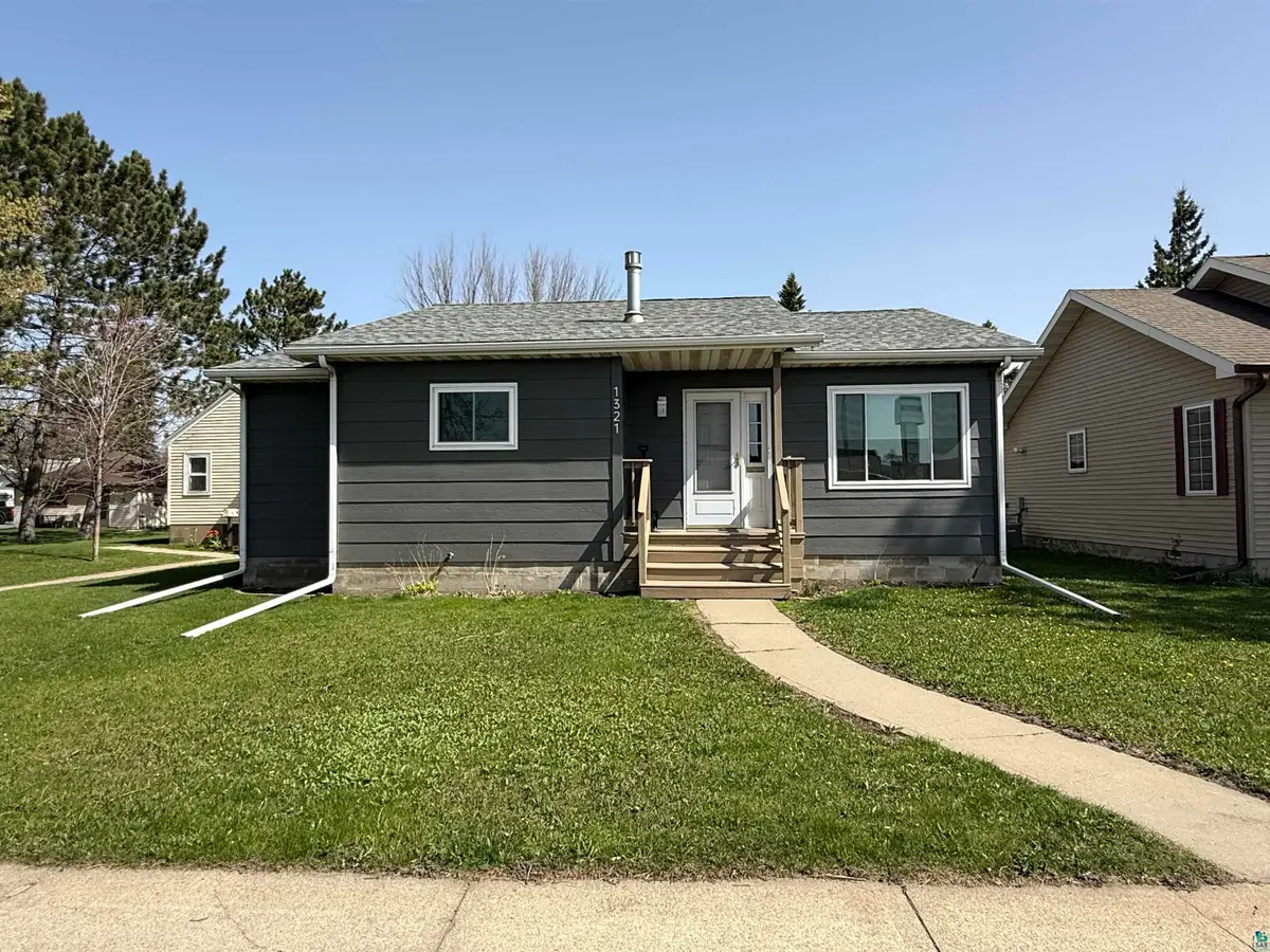 1321 S 13th St, Virginia, MN 55792 - #1