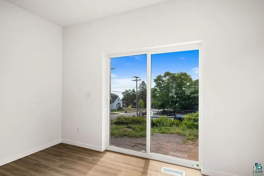 4 W 11th St, Duluth, MN 55806 - #3