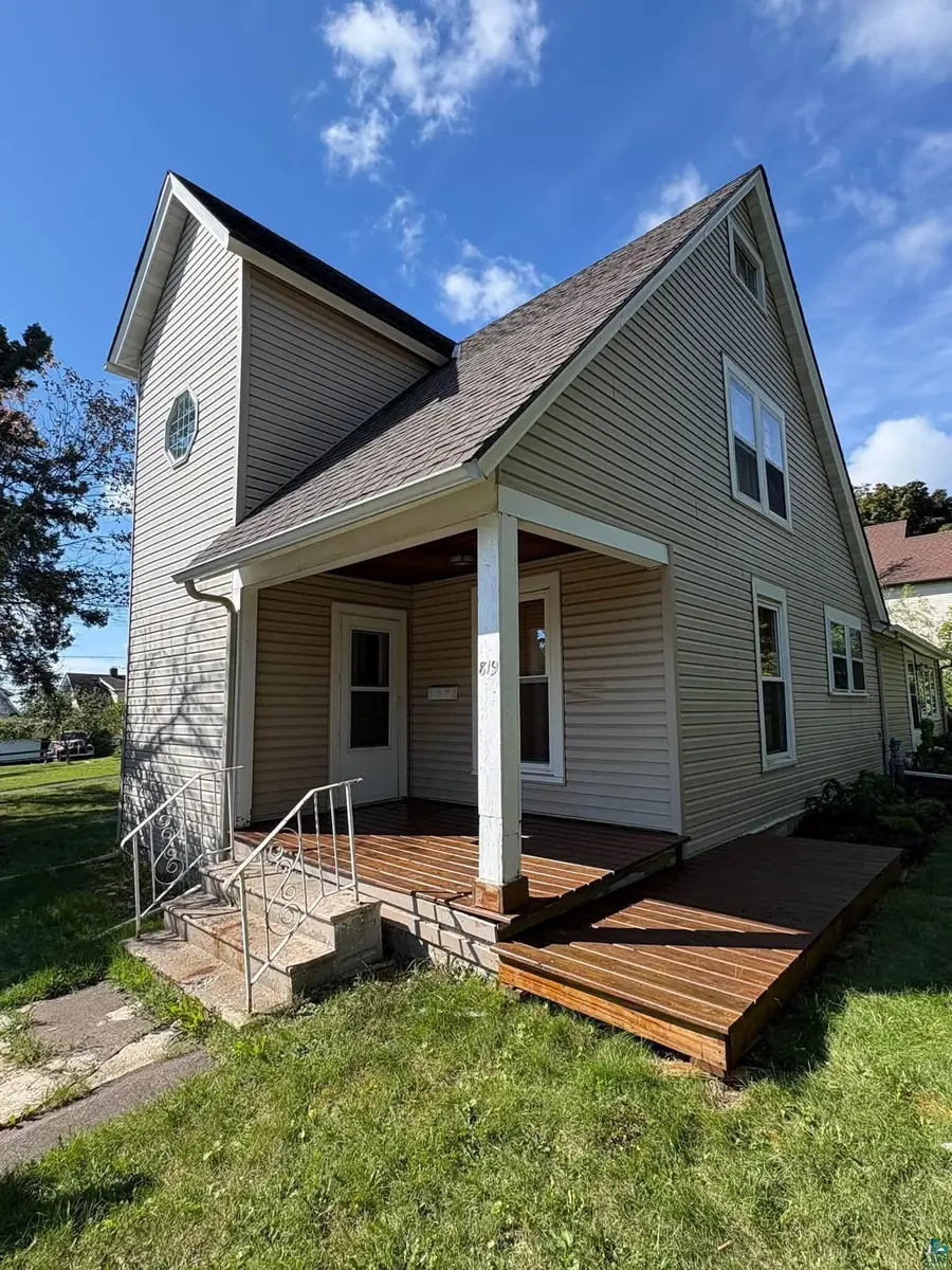 819 N 47th Ave E, Duluth, MN 55804 - #3