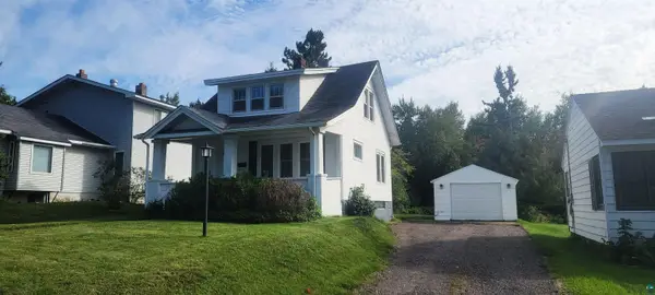 124 E Chisholm St, Duluth, MN 55803