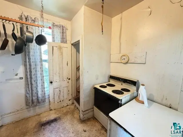 101 E 4th St, Duluth, MN 55805 - #3