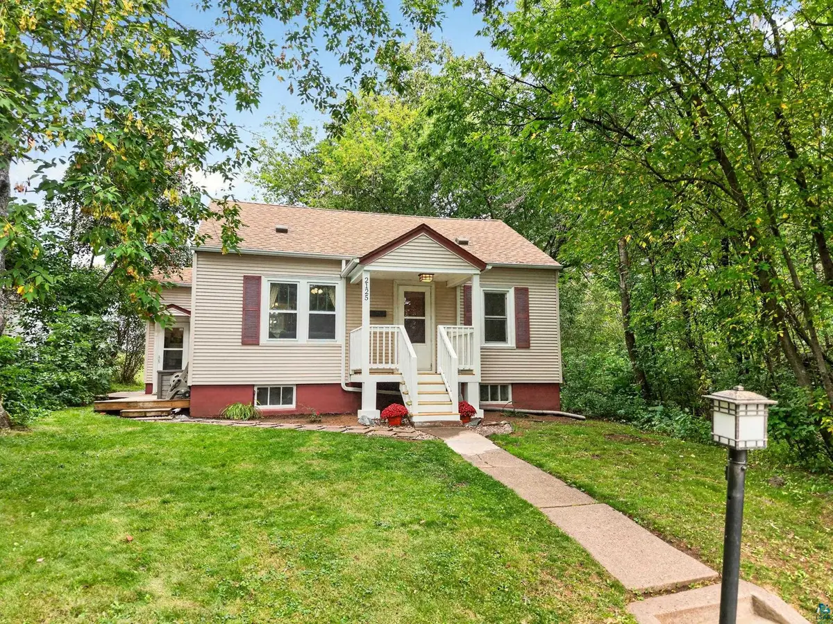 2125 W 10th St, Duluth, MN 55806 - #1