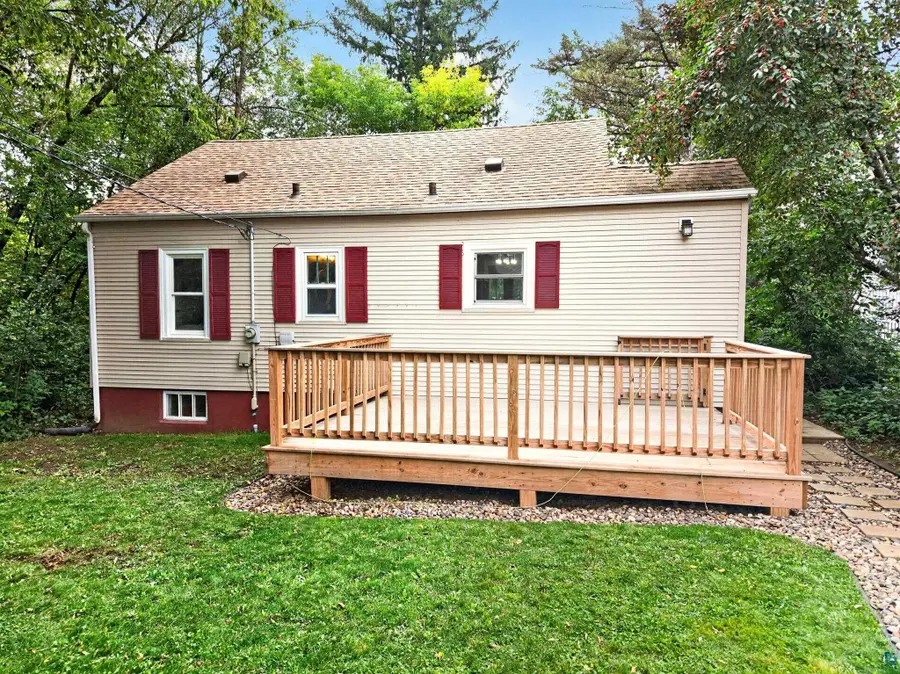 2125 W 10th St, Duluth, MN 55806 - #3