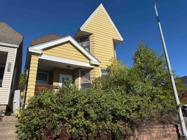 301 W 4th Street, Duluth, MN 55806