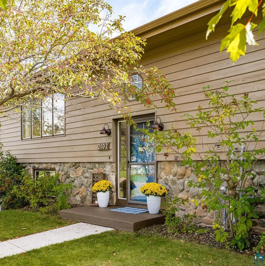 2102 N Robin Ave, Duluth, MN 55811 - #3