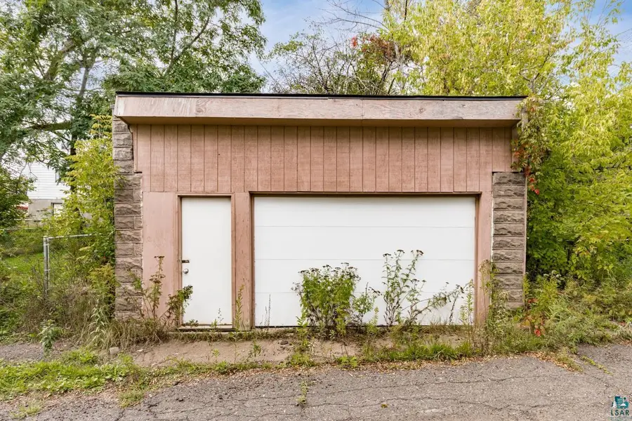 2024 W 5th St, Duluth, MN 55804 - #2