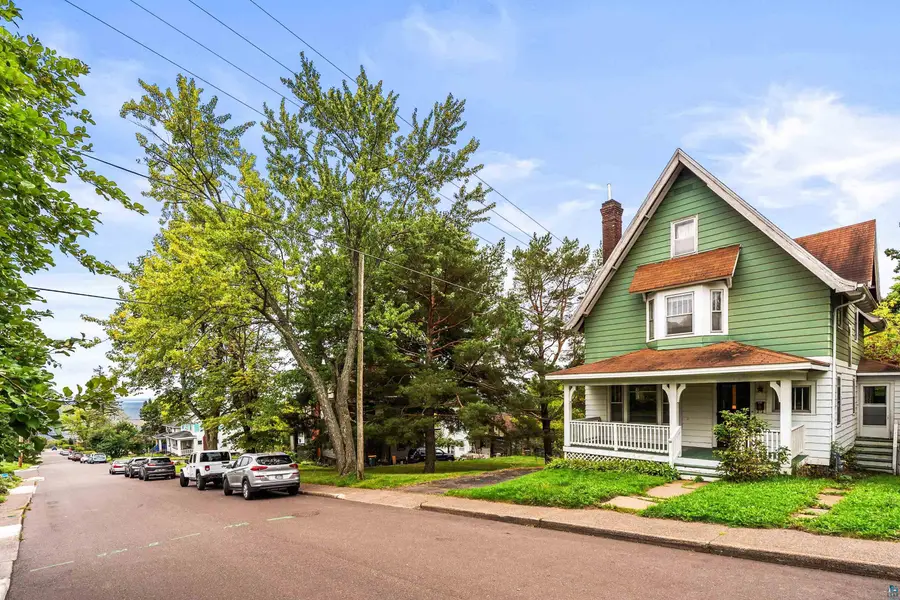 617 N 17th Ave E, Duluth, MN 55812 - #2