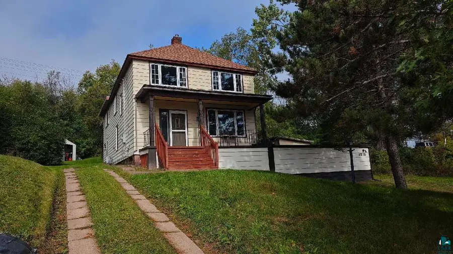 1215 W 4th St, Duluth, MN 55806 - #2