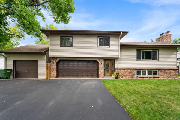 8653 NE 1/2 St, Circle Pines, MN 55014
