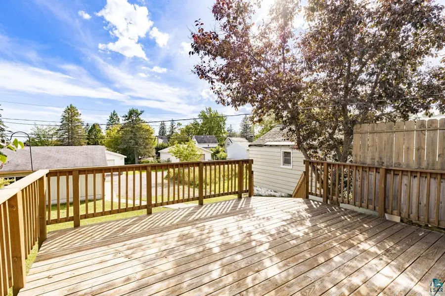 5216 Wyoming St, Duluth, MN 55804 - #2