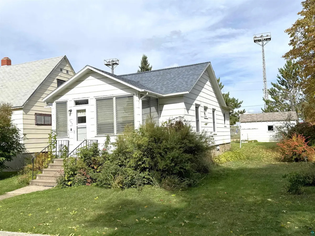 623 E Pattison St, Ely, MN 55731 - #1