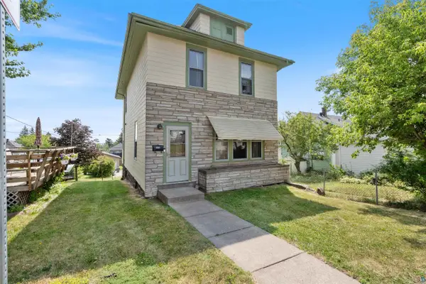 1010 E 9th St, Duluth, MN 55805