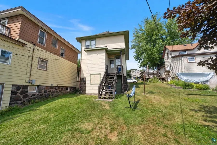 1010 E 9th St, Duluth, MN 55805 - #3
