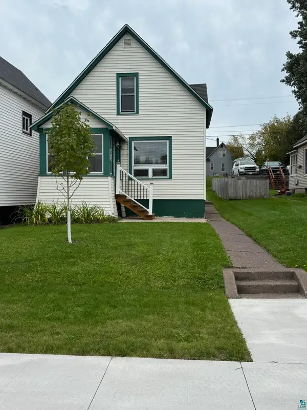 516 5th Ave, Two Harbors, MN 55616