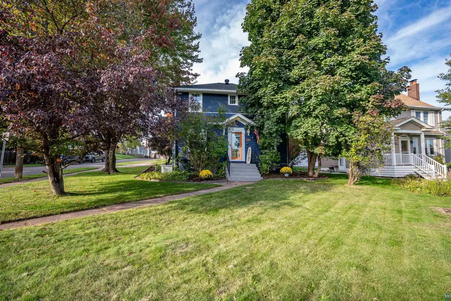237 W Kent Rd, Duluth, MN 55812 - #2