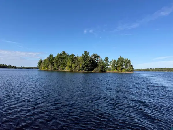 7200 Foster Island, Duluth, MN 55803