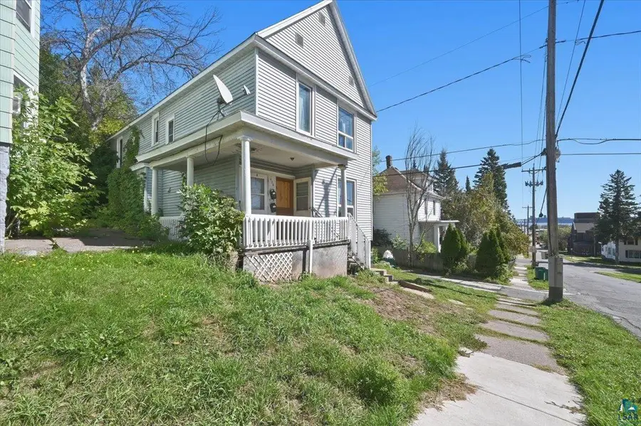 418 N 27th Ave W, Duluth, MN 55806 - #2