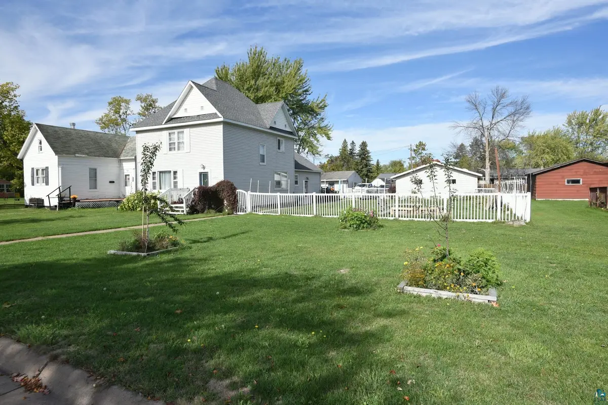 2113 5th St E, Ashland, WI 54806 - #1