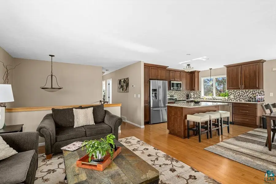 102 Northfield St, Duluth, MN 55803 - #3