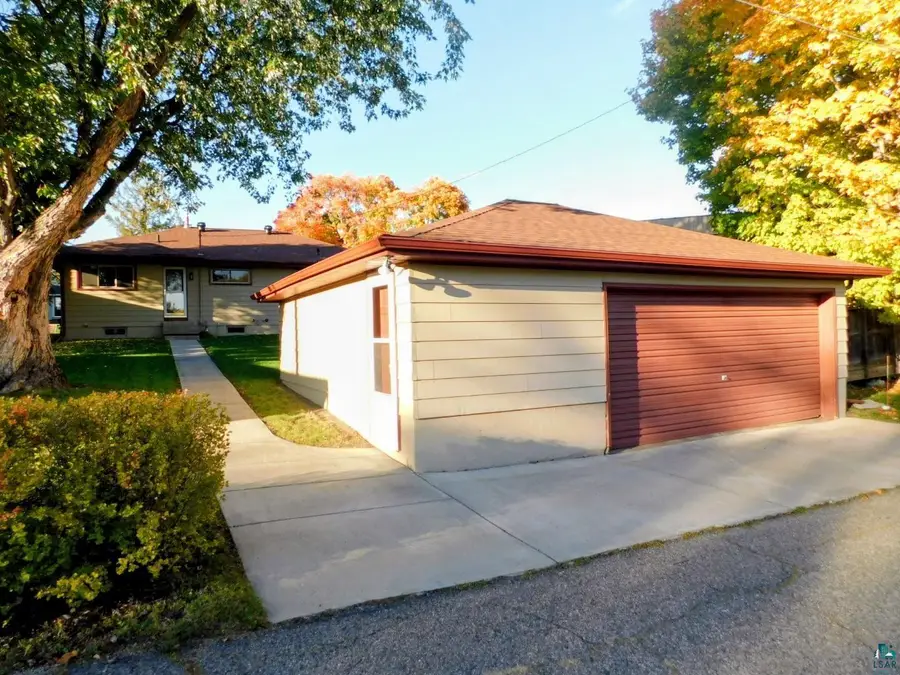 806 N 7th St, Virginia, MN 55792 - #3