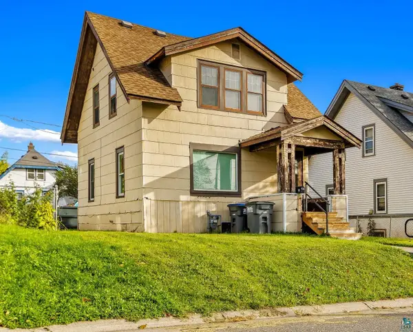 16 Sunnyside St, Duluth, MN 55808