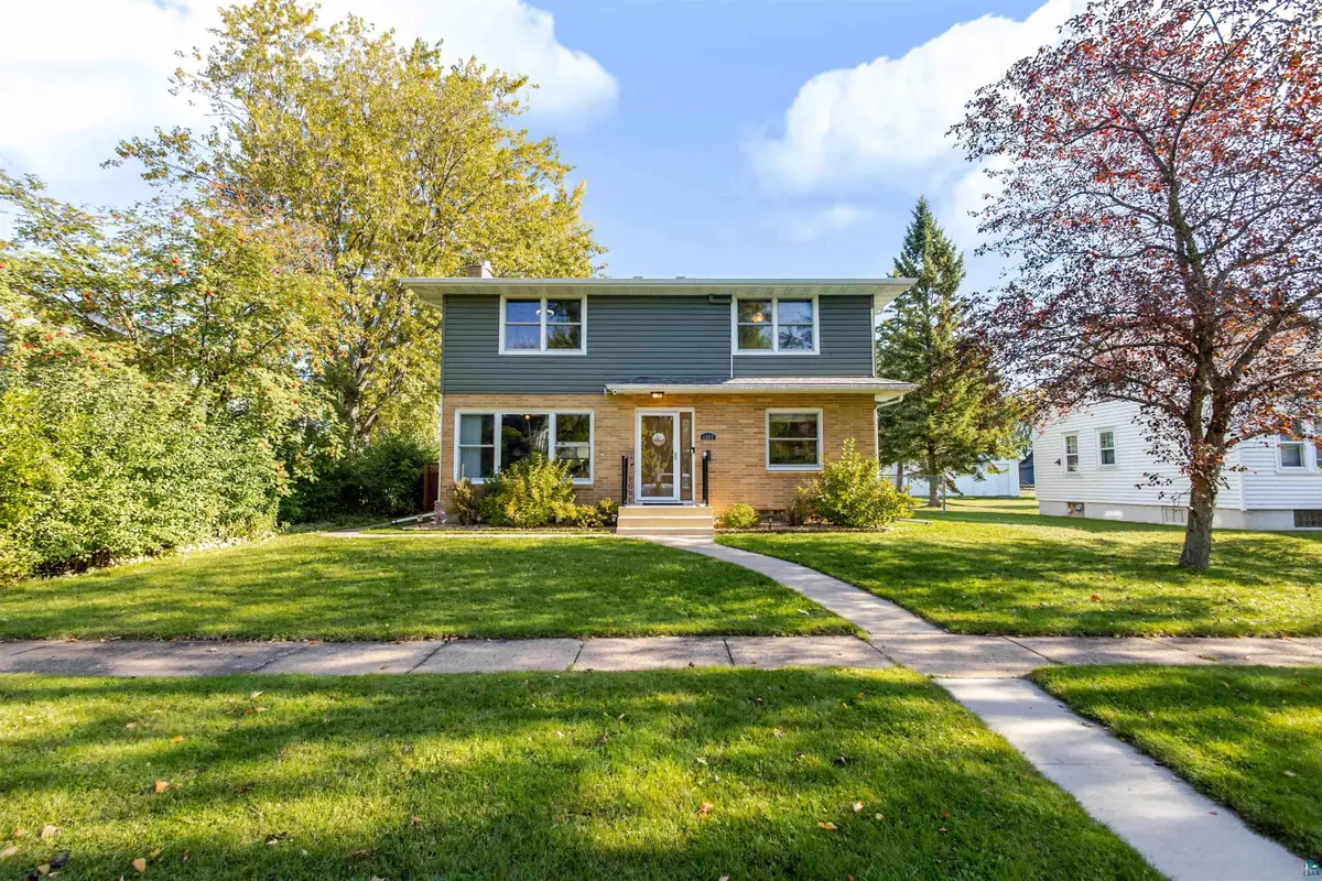 1007 E 4th St, Superior, WI 54880 - #1