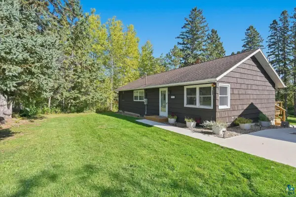 7512 Brighton St, Duluth, MN 55804