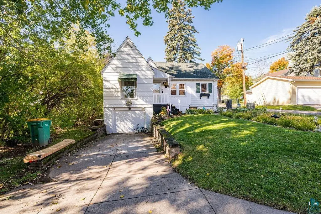 909 N 49th Ave E, Duluth, MN 55804 - #1