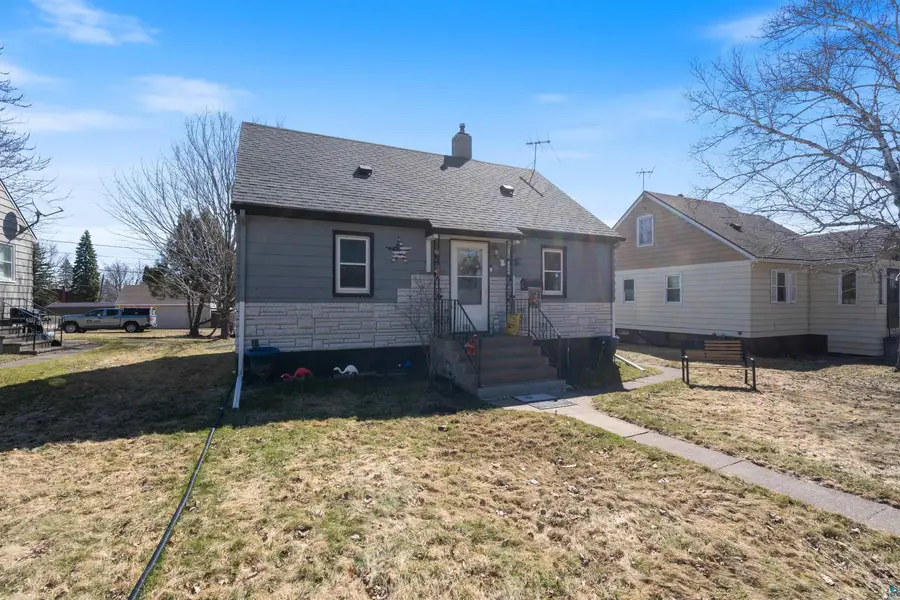 28 N 66th Ave W, Duluth, MN 55807 - #2