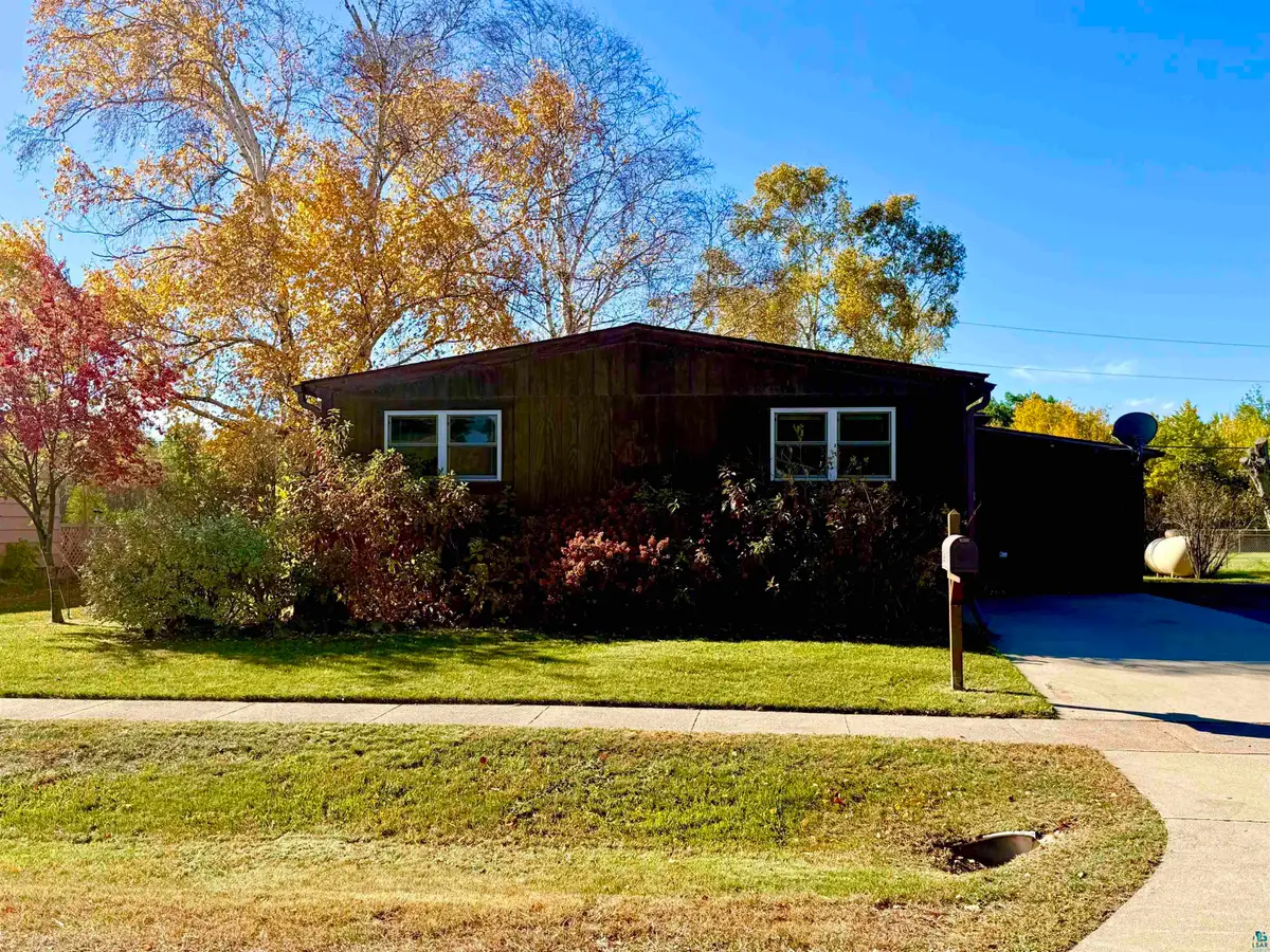 26 Hemlock Cr, Babbitt, MN 55706 - #1