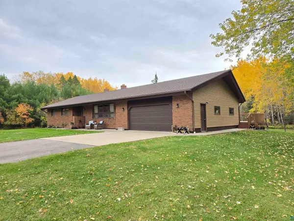 16121 Creek Rd, Nashwauk, MN 55769