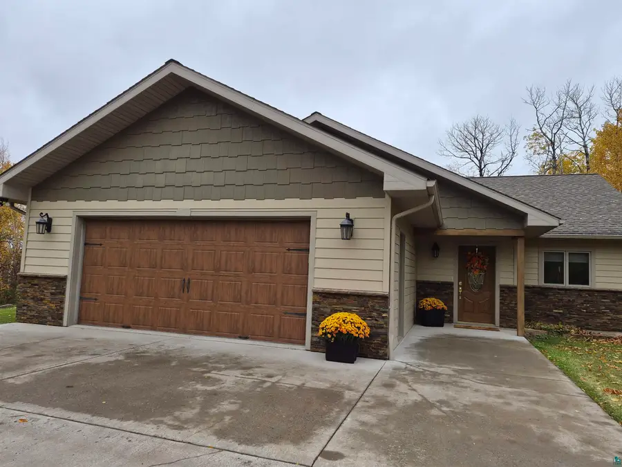 3211 Norton Rd, Duluth, MN 55803 - #2